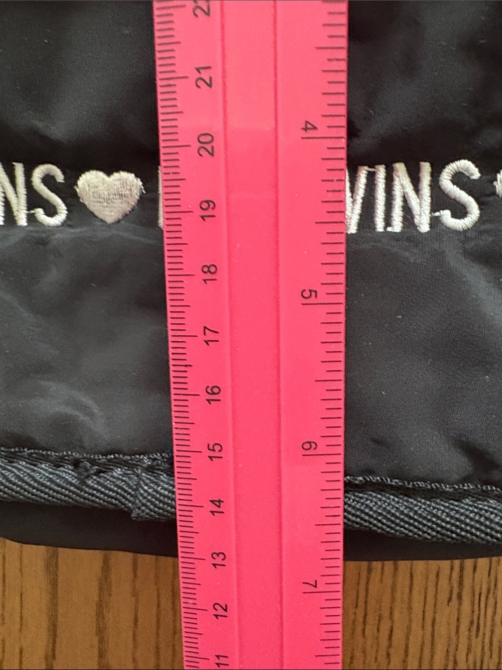NWOT Gender Neutral Soft Crossbody Bag w/Adjustable “Guitar” Strap - Love Wins❤️ - Picture 12 of 12